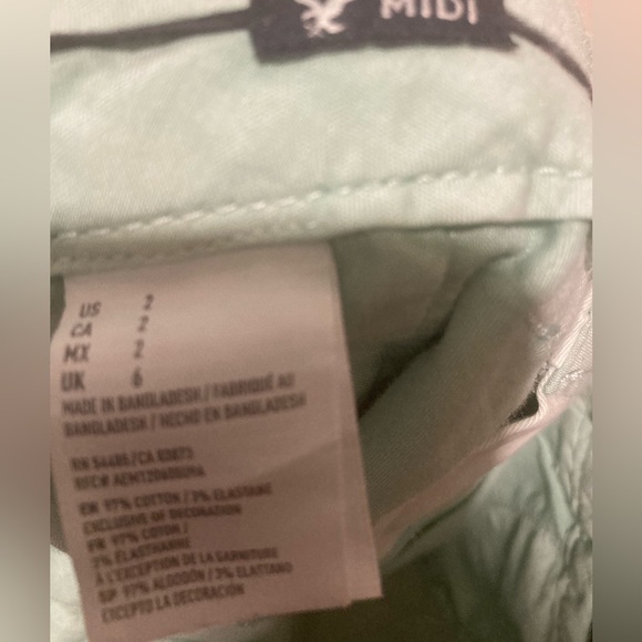 American Eagle Shorts - Picture 4 of 5